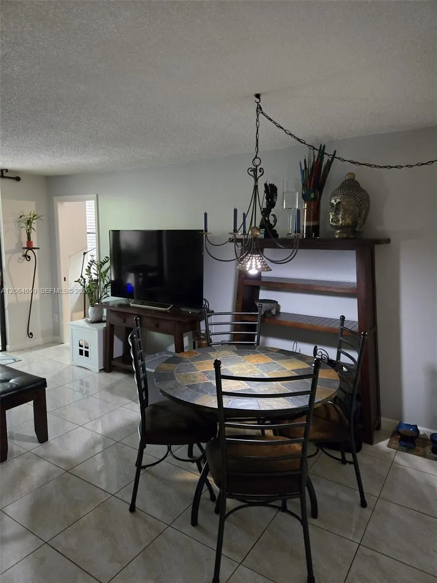 14321 Kendall Dr #210F Miami, FL 33186