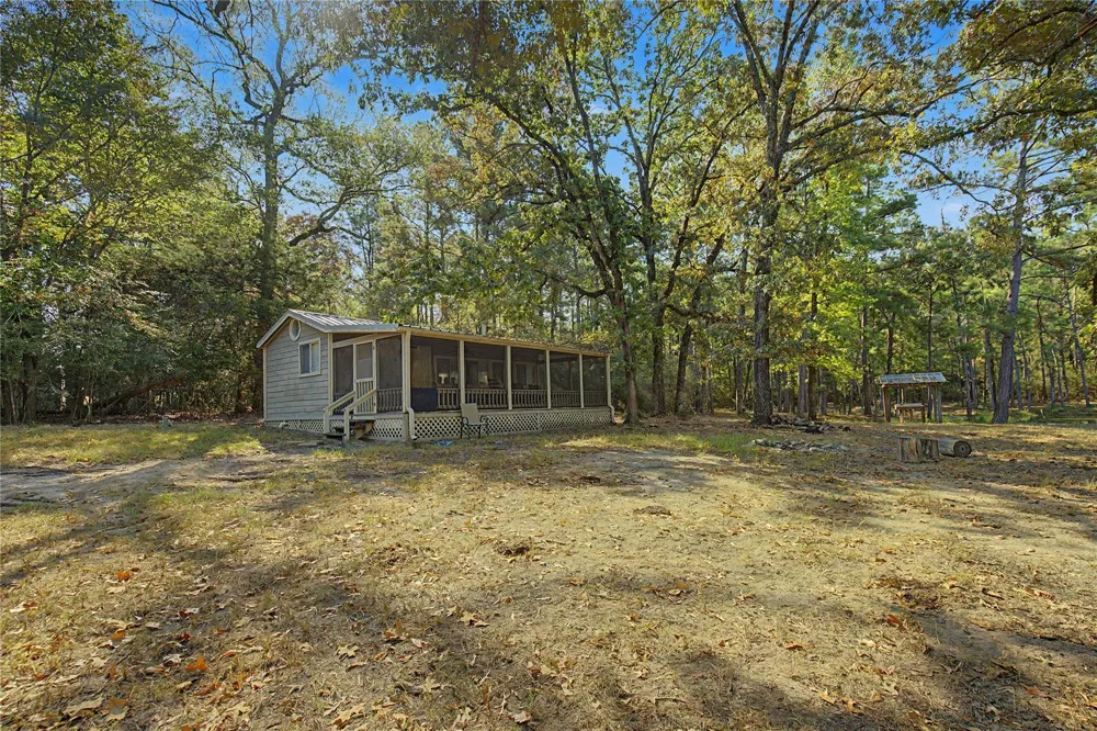 3233 State Highway 19 Trinity, TX 75862