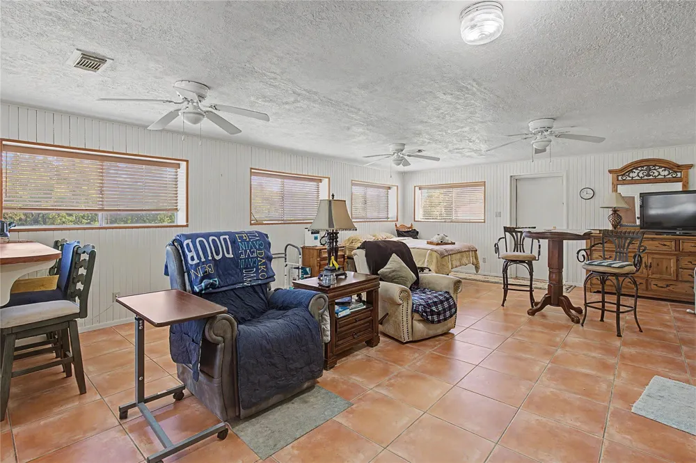 3233 State Highway 19 Trinity, TX 75862