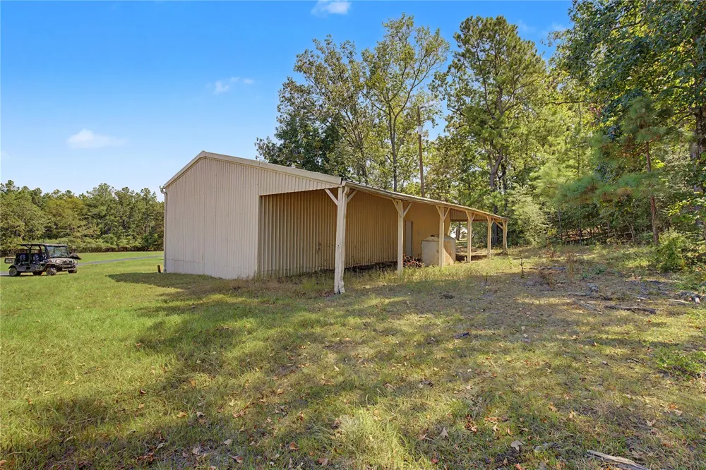 3233 State Highway 19 Trinity, TX 75862