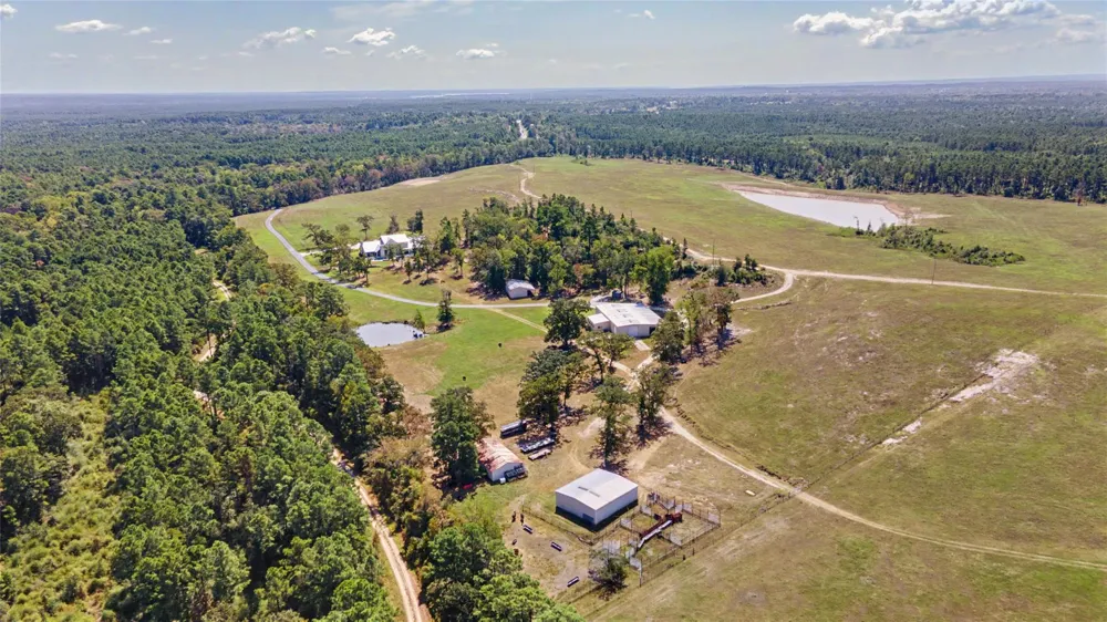 3233 State Highway 19 Trinity, TX 75862