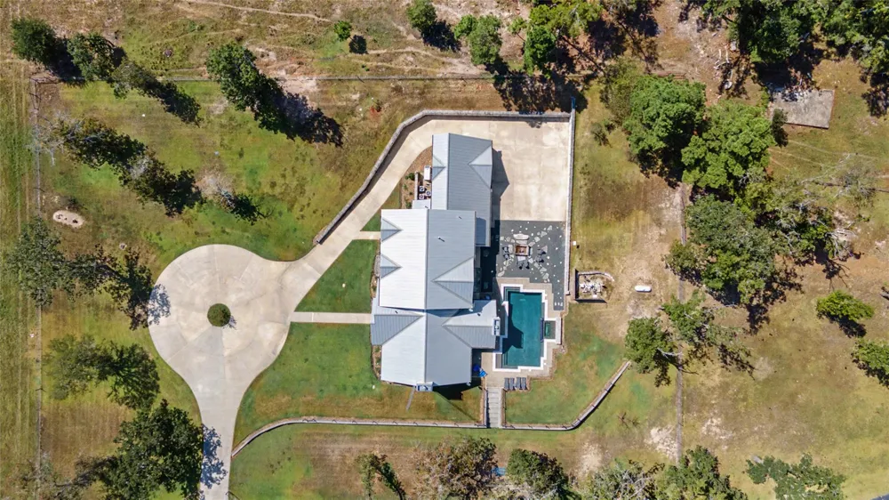 3233 State Highway 19 Trinity, TX 75862
