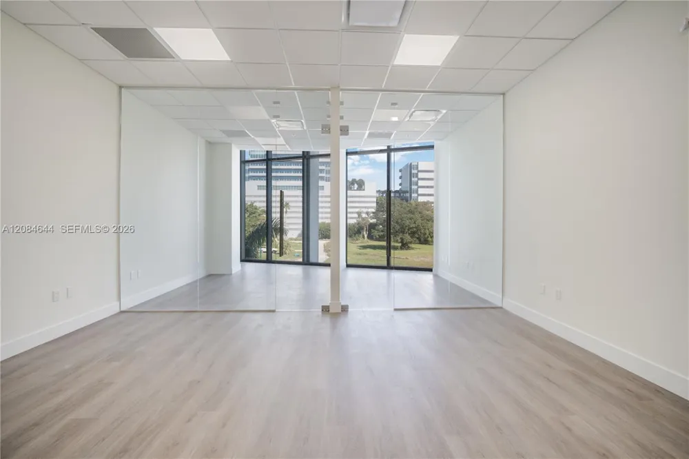 21290 Biscayne Blvd #200 Aventura, FL 33180