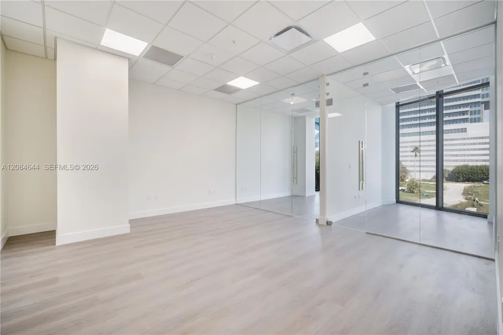 21290 Biscayne Blvd #200 Aventura, FL 33180