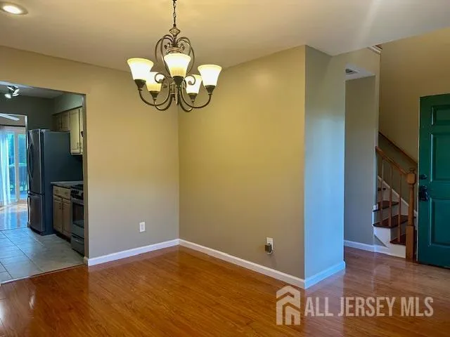 7 Heritage Square Sayreville, NJ 08872