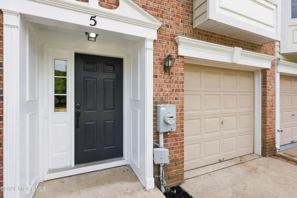 5 Alexandra Court Marlton, NJ 08053