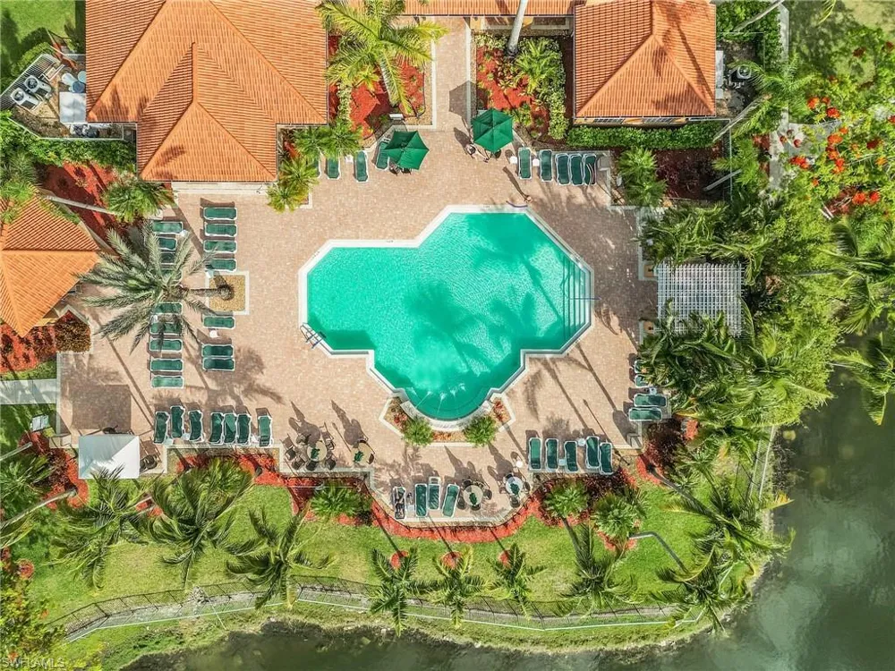 1180 Wildwood Lakes Boulevard #208 Naples, FL 34104