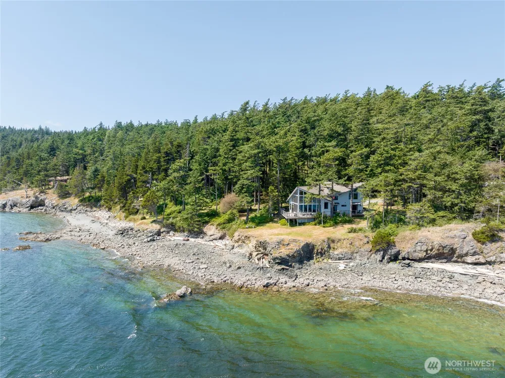 122 Lohman Lane Orcas Island, WA 98245