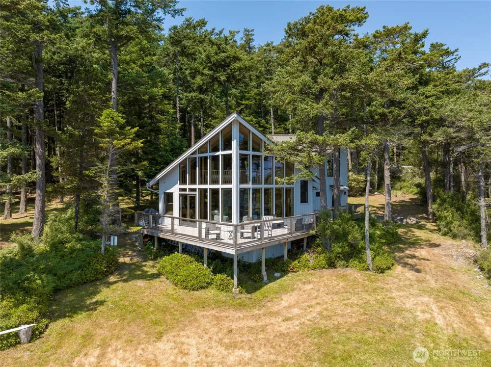 122 Lohman Lane Orcas Island, WA 98245