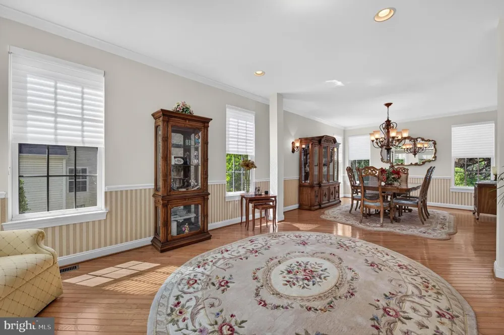 4 FLORABUNDA LANE Cinnaminson, NJ 08077
