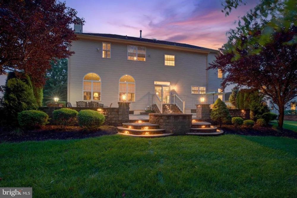 4 FLORABUNDA LANE Cinnaminson, NJ 08077