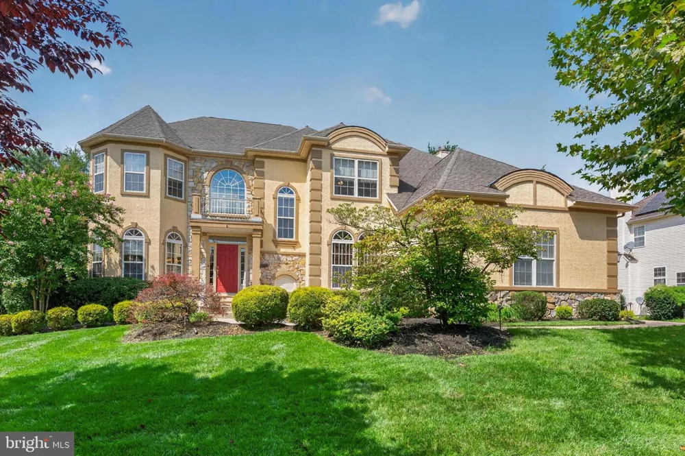 4 FLORABUNDA LANE Cinnaminson, NJ 08077