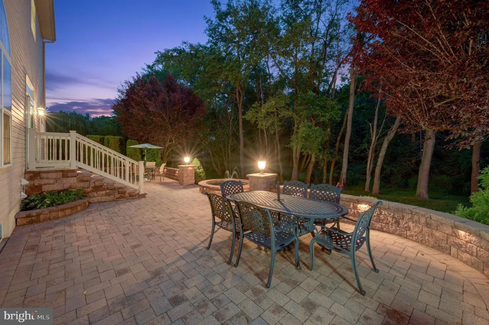 4 FLORABUNDA LANE Cinnaminson, NJ 08077
