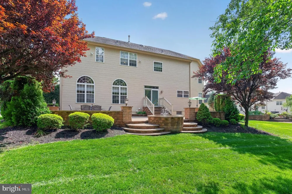 4 FLORABUNDA LANE Cinnaminson, NJ 08077