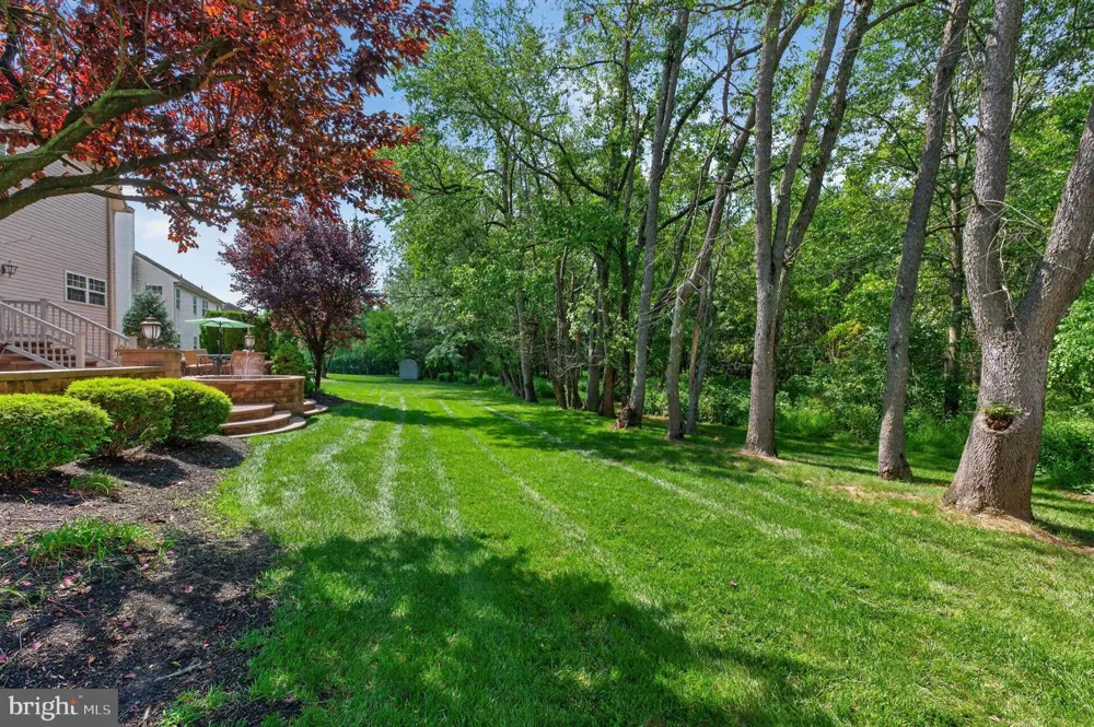 4 FLORABUNDA LANE Cinnaminson, NJ 08077