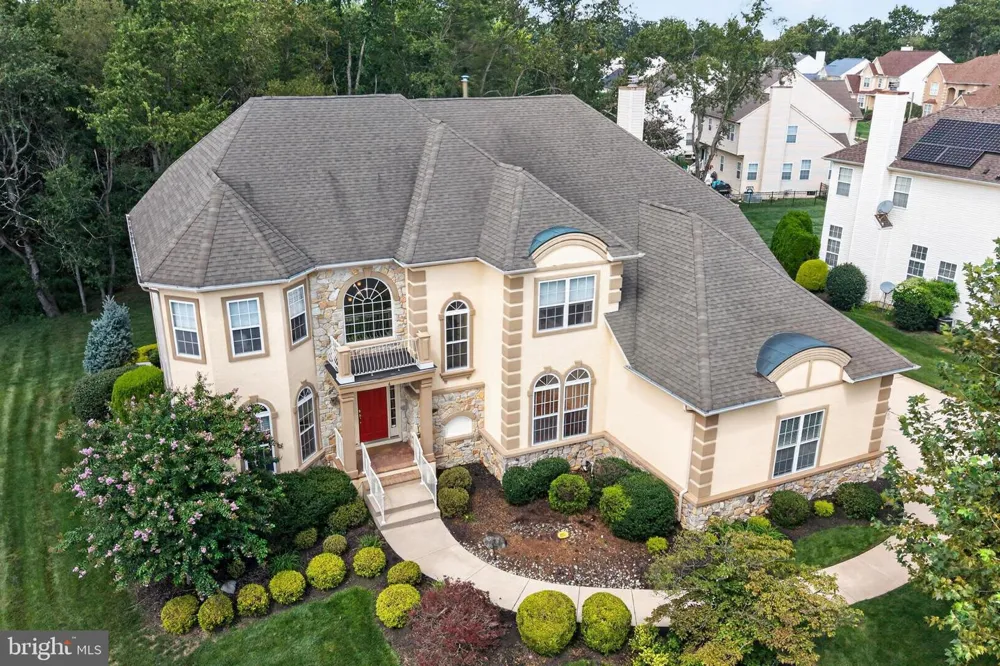 4 FLORABUNDA LANE Cinnaminson, NJ 08077