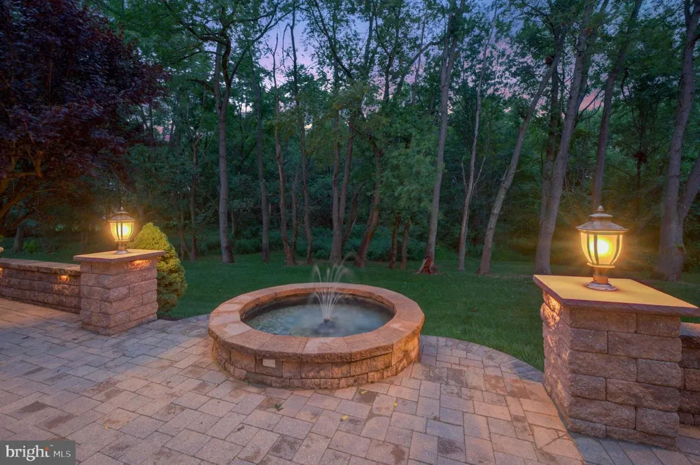 4 FLORABUNDA LANE Cinnaminson, NJ 08077