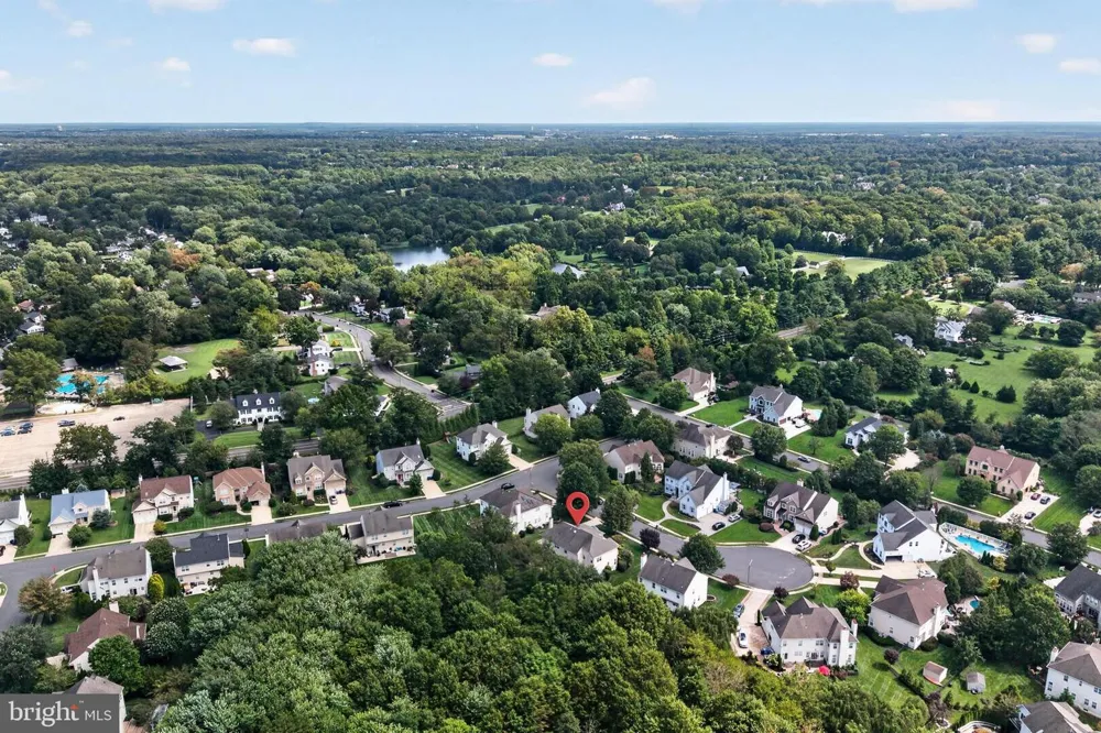 4 FLORABUNDA LANE Cinnaminson, NJ 08077