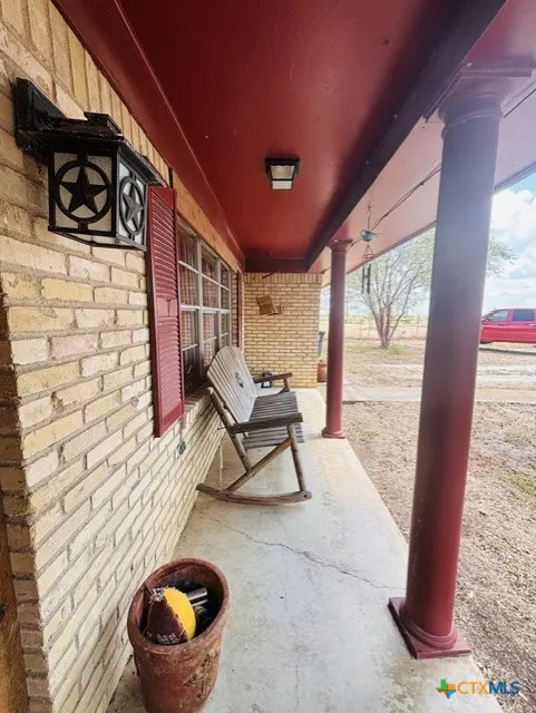8448 W State Hwy 97 Cost, TX 78614