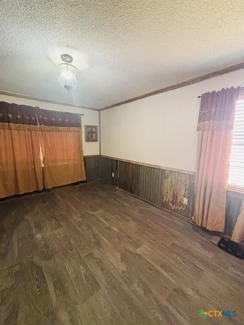 8448 W State Hwy 97 Cost, TX 78614