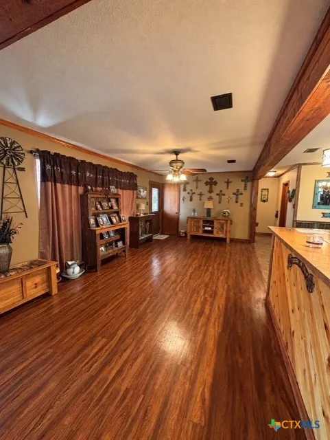 8448 W State Hwy 97 Cost, TX 78614