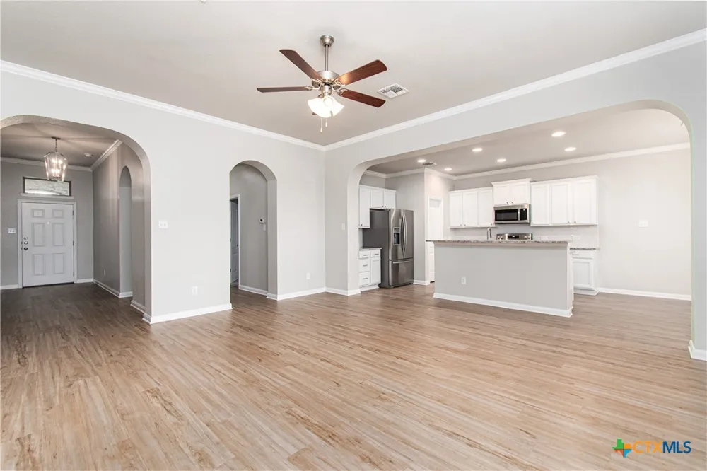 6114 Wheaton Loop Temple, TX 76502