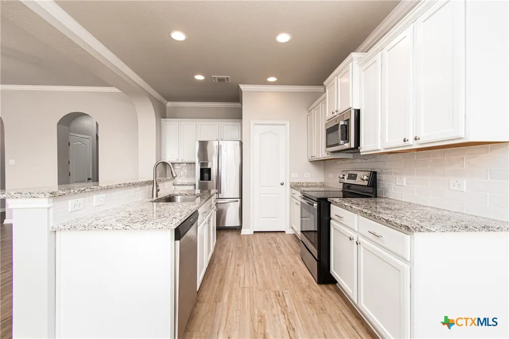6114 Wheaton Loop Temple, TX 76502