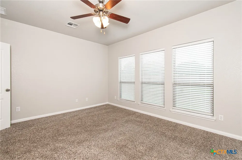6114 Wheaton Loop Temple, TX 76502