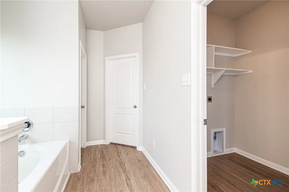 6114 Wheaton Loop Temple, TX 76502