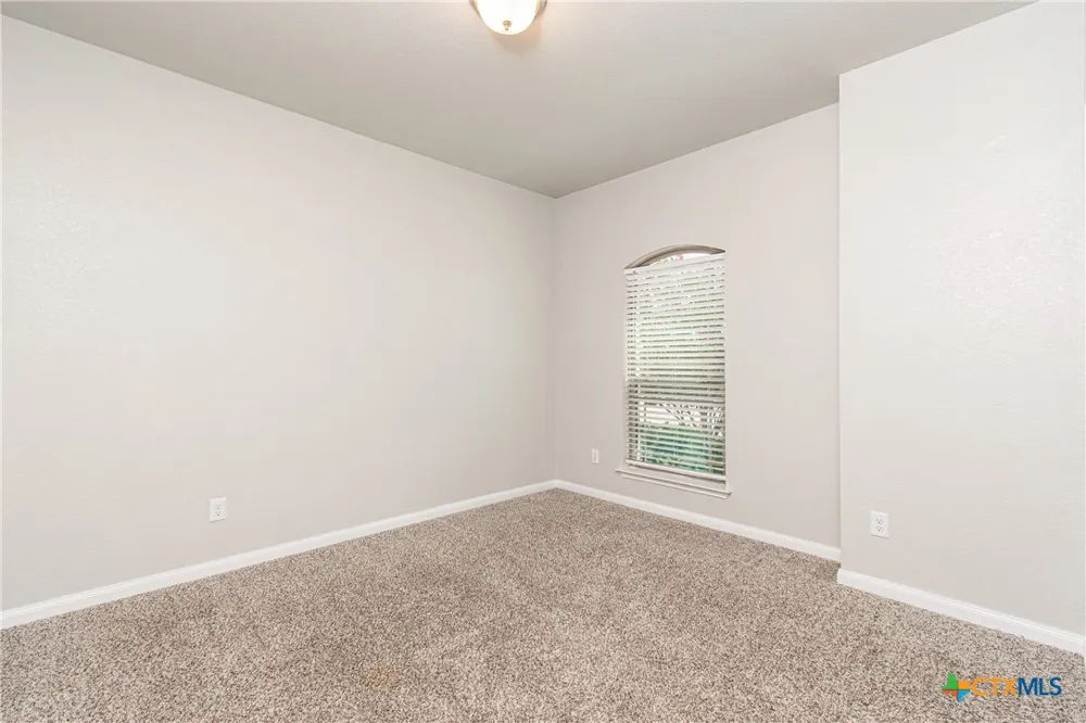 6114 Wheaton Loop Temple, TX 76502