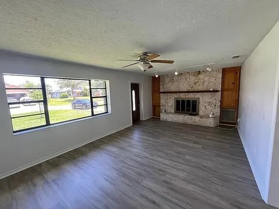 574 SW DUVAL AVENUE Port St. Lucie, FL 34983