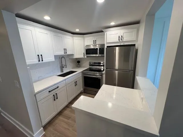 124 SHEFFIELD F West Palm Beach, FL 33417