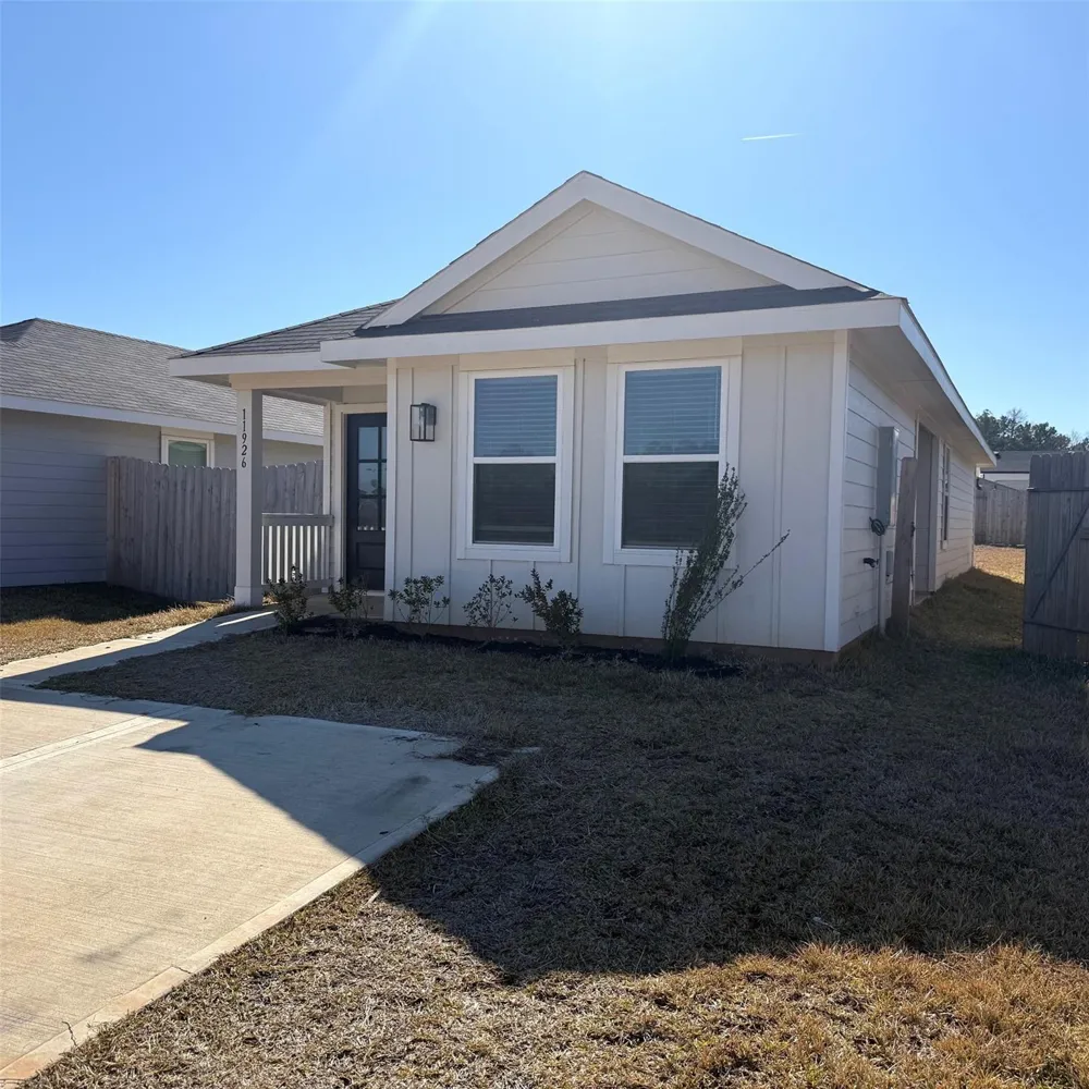11926 Midas Lane Willis, TX 77378