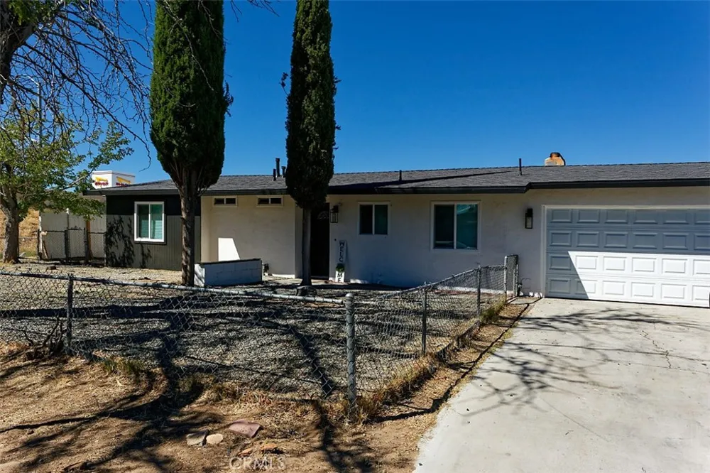 14912 Condor Victorville, CA 92394