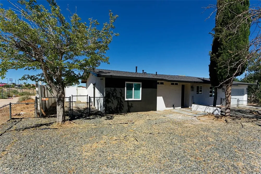 14912 Condor Victorville, CA 92394