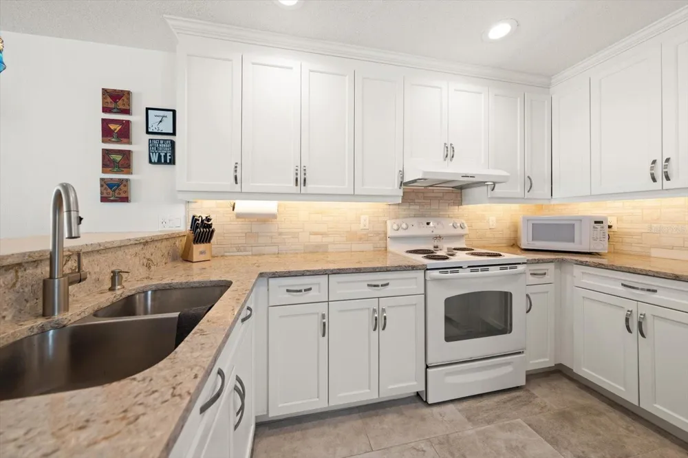 301 ISLAND WAY #E Clearwater, FL 33767