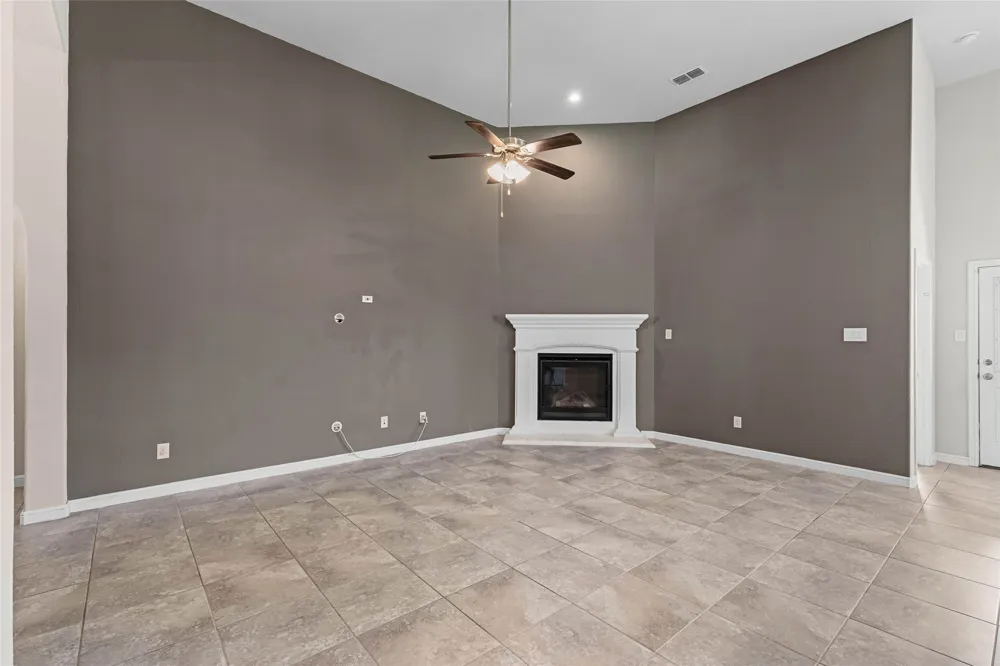 629 Dunster Lane Saginaw, TX 76131