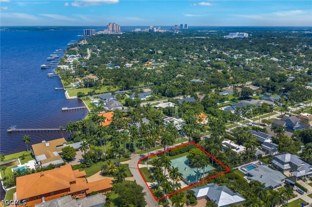 W Riverside Drive Fort Myers, FL 33901