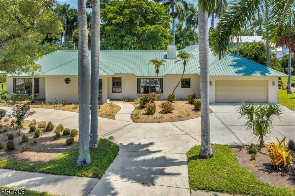 W Riverside Drive Fort Myers, FL 33901