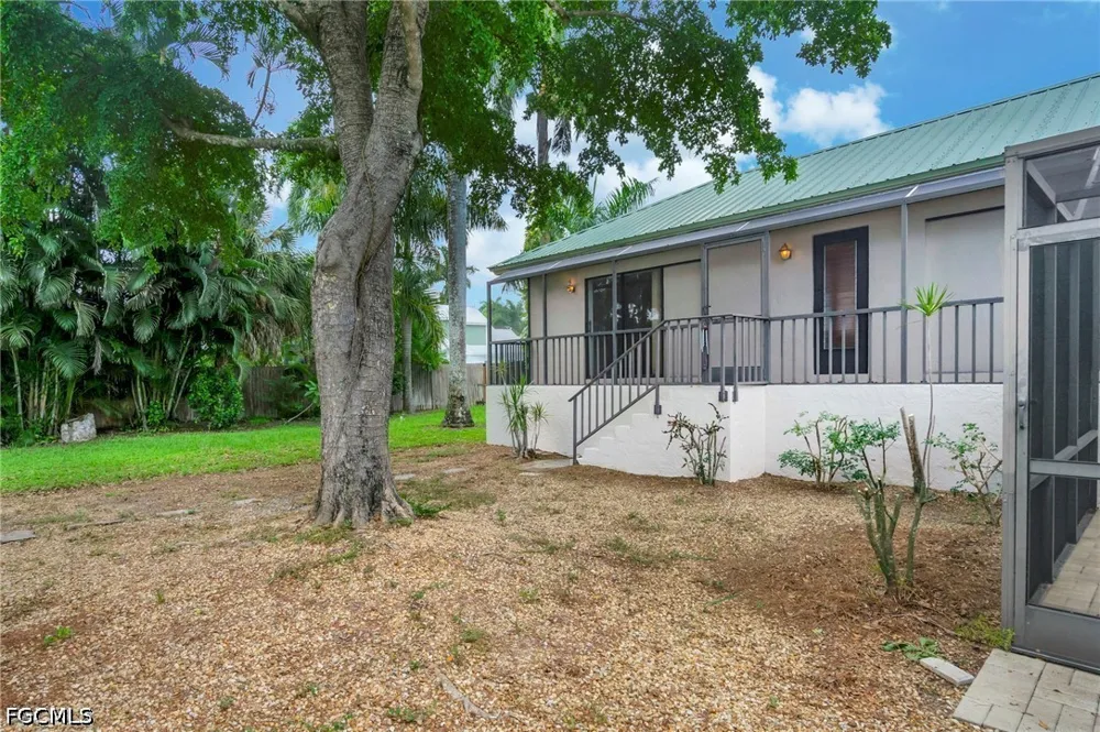 W Riverside Drive Fort Myers, FL 33901
