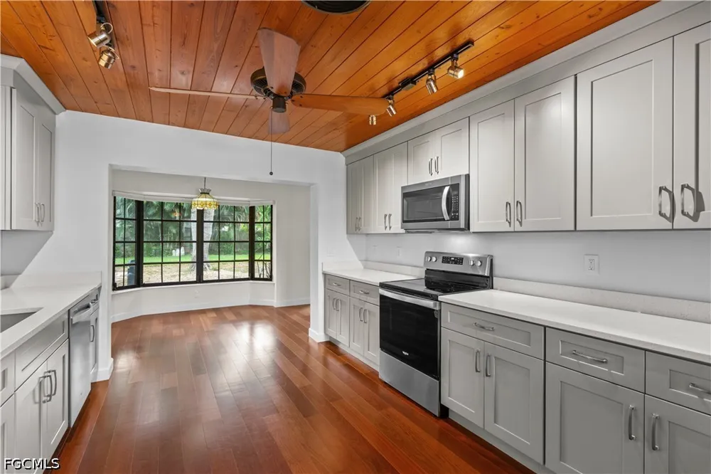 W Riverside Drive Fort Myers, FL 33901