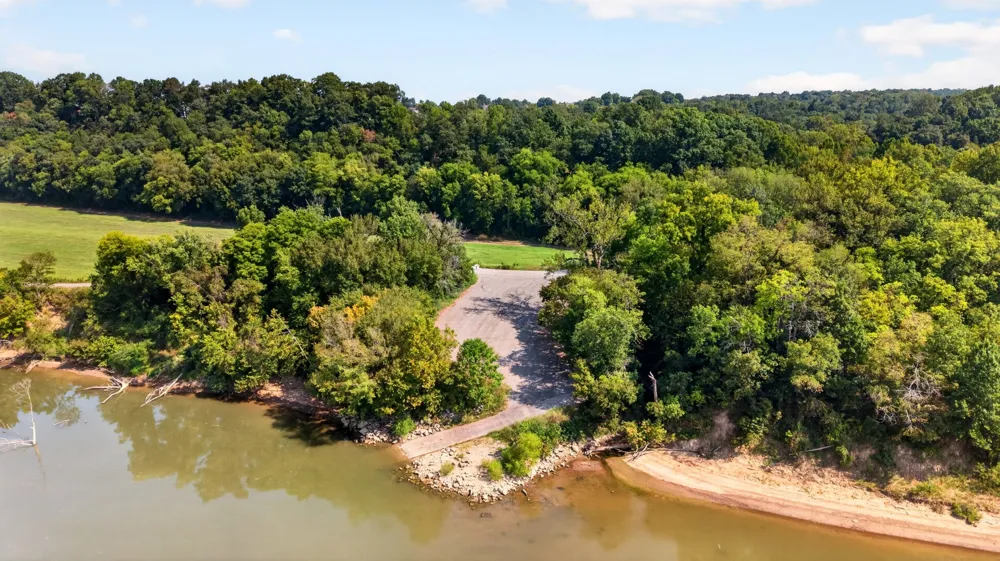 105 Sarah Frances Ct Clarksville, TN 37043