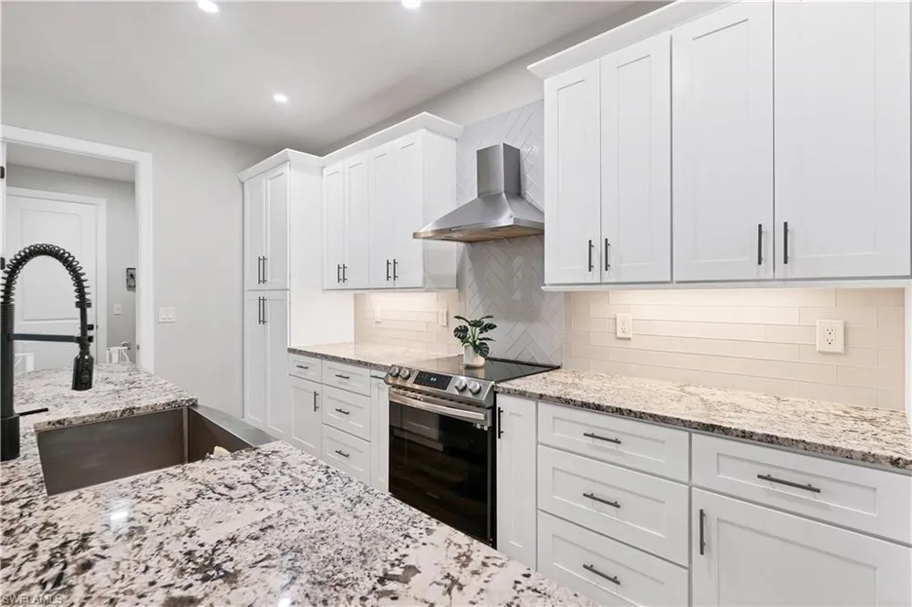 19181 Meredith Road North Fort Myers, FL 33917