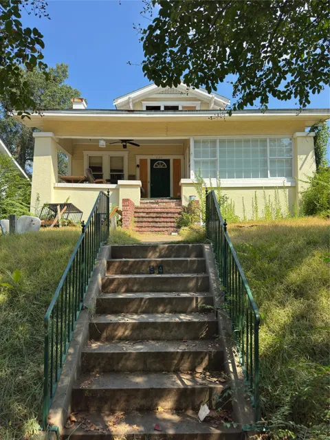 524 Gladstone Boulevard