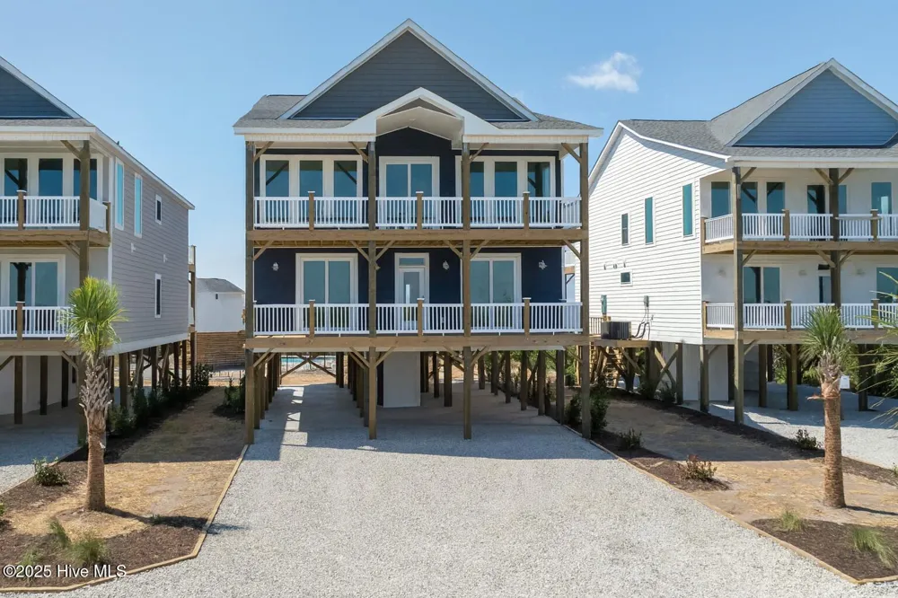 113 Lacosta Place North Topsail Beach, NC 28460