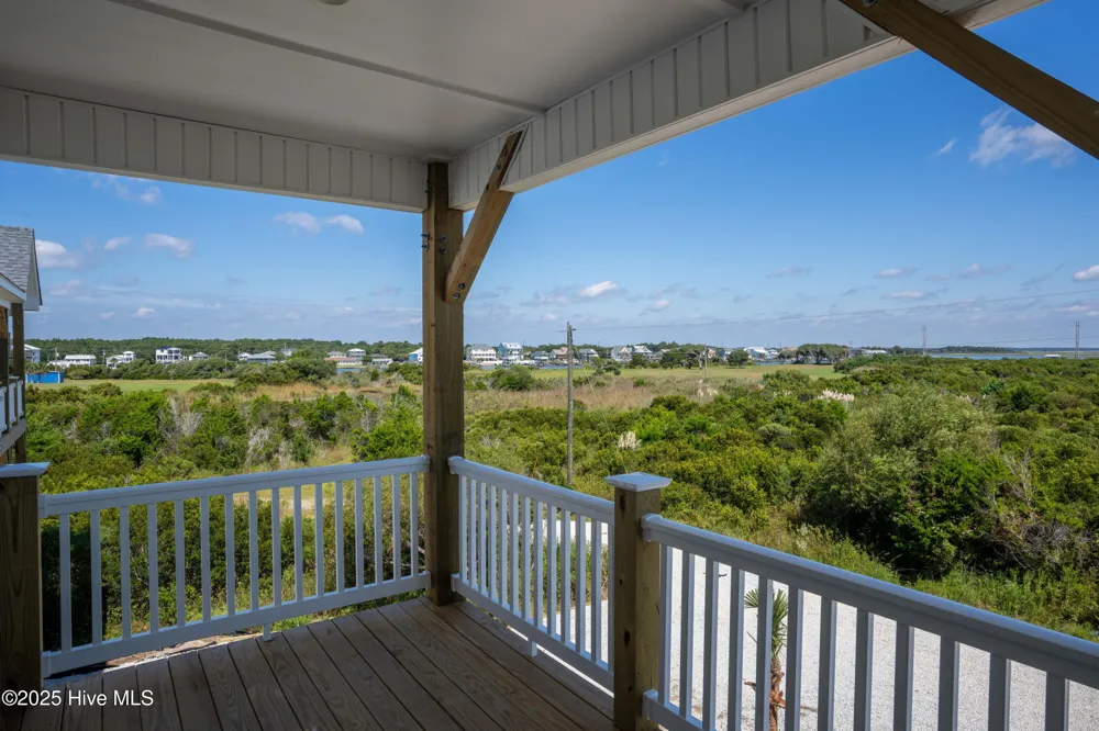 113 Lacosta Place North Topsail Beach, NC 28460