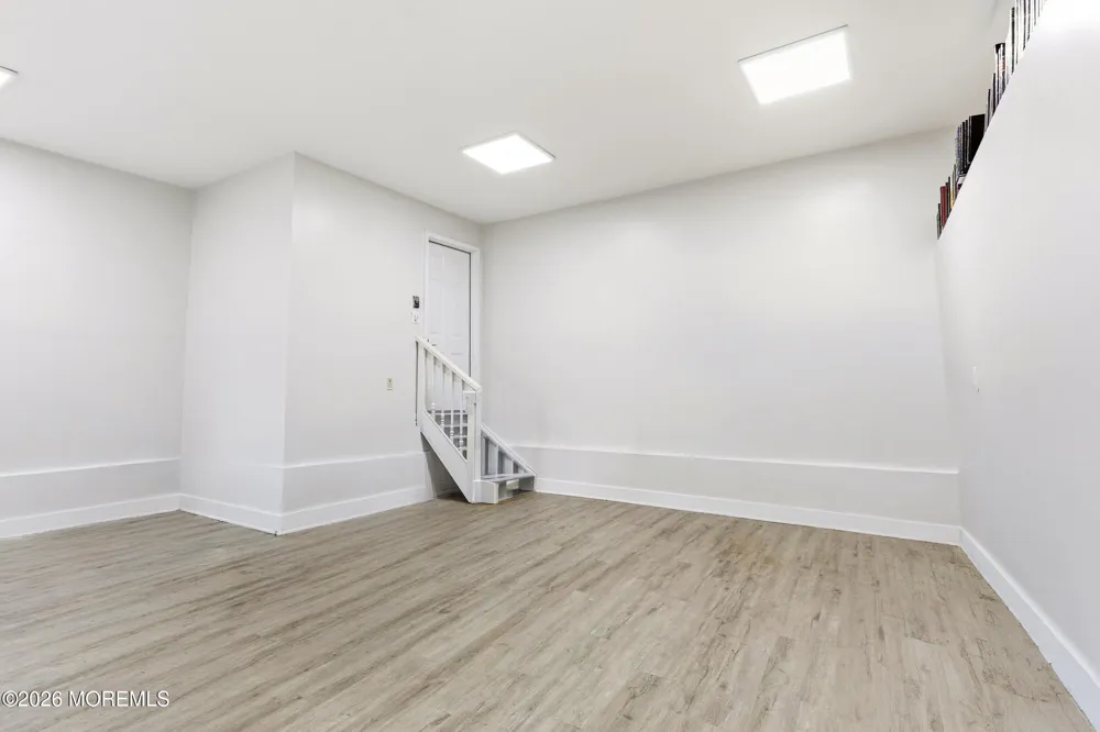 11 Mills Lane Jackson, NJ 08527