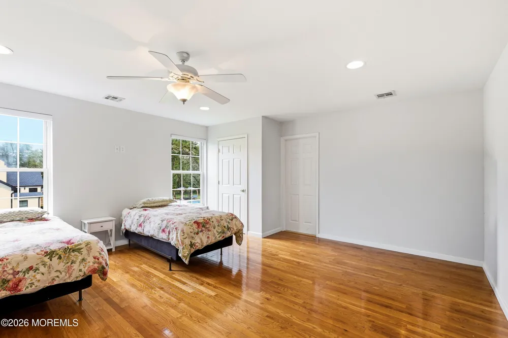 11 Mills Lane Jackson, NJ 08527