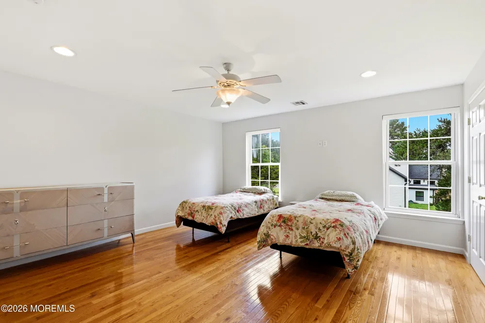 11 Mills Lane Jackson, NJ 08527