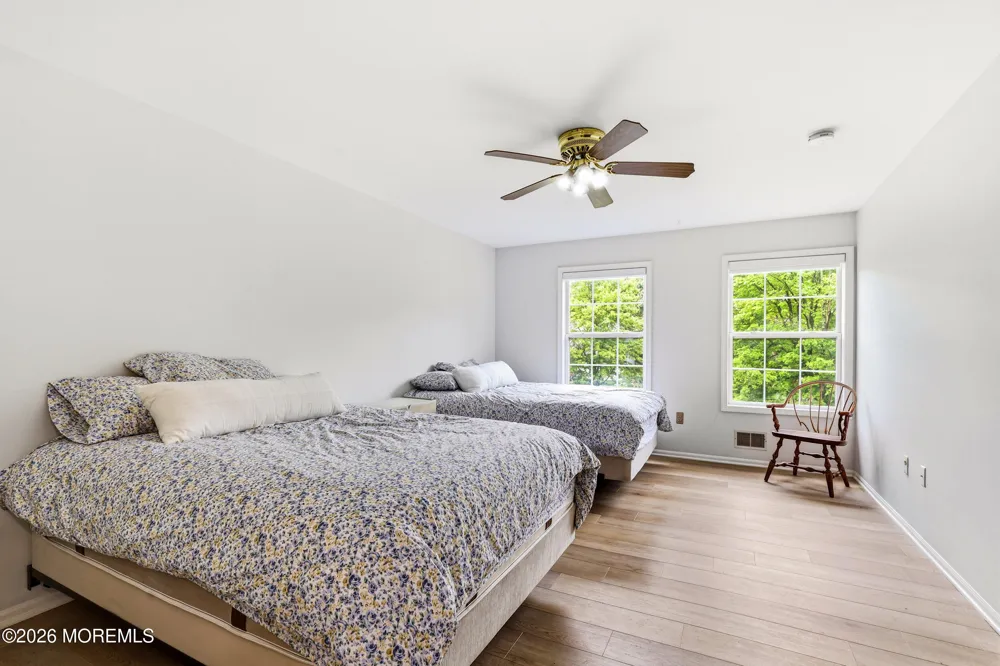 11 Mills Lane Jackson, NJ 08527